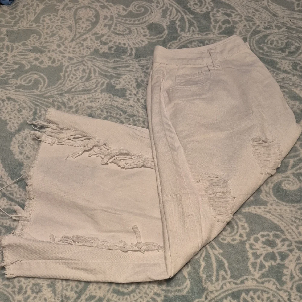 SHEIN White Distressed Pencil Skirt - Picture 8 of 8